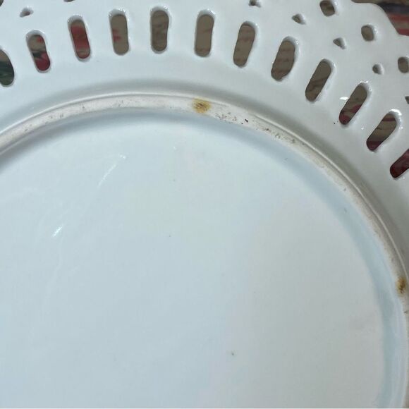 Vintage French Country Rose Collectors Plate Gold Rimmed - Picture 5 of 8